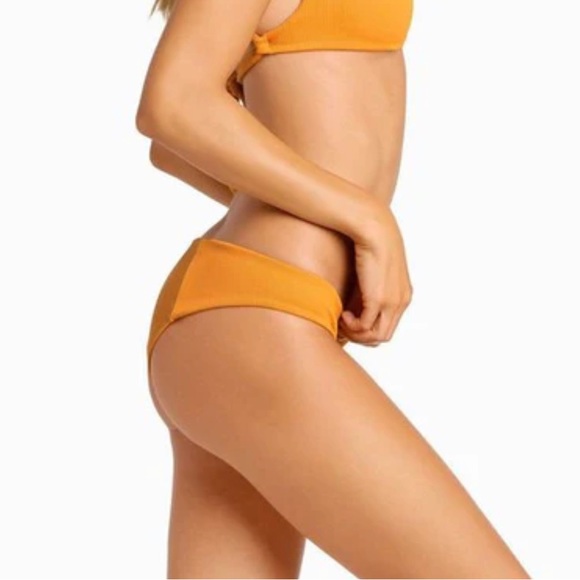 Boys + Arrows Charlie Goldilocks Ribbed Bikini Bottom - Picture 5 of 9